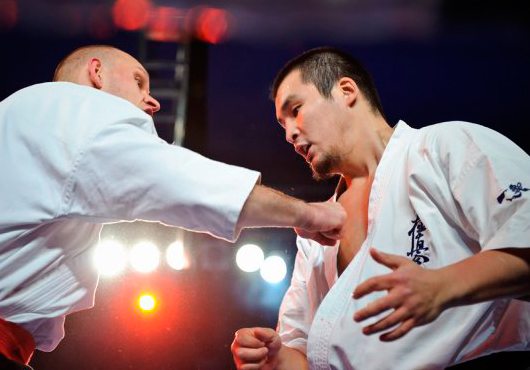 Дармен Садвокасов