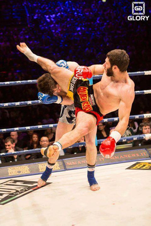 Давид Кирия в атаке