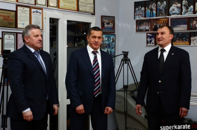 Губернатор Шпорт, Полпред Трутнев и Сэнсей Мохирев