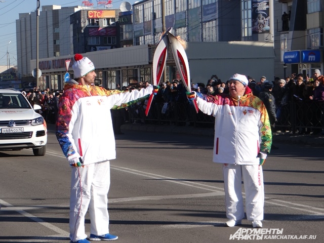 Эстафету олимпийского огня принимает киокушин в лице Годерзи Капанадзе Эстафету олимпийского огня принимает киокушин в лице Годерзи Капанадзе