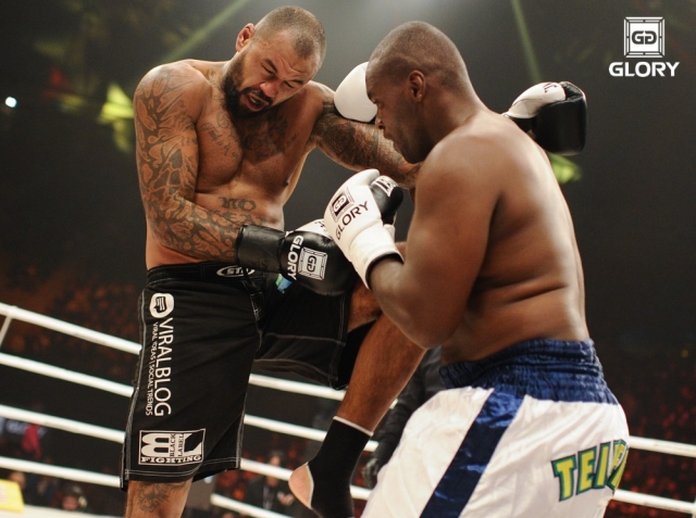 Хесди Гергес и Эвертон Тексейра / Ewerton Teixeira vs Hesdy Gerges