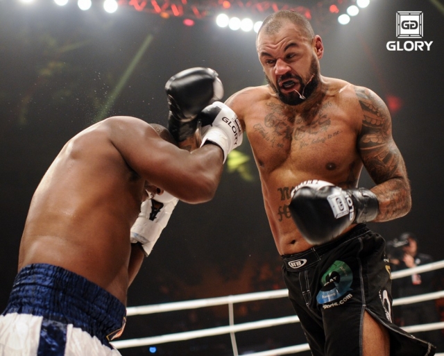 Хесди Гергес и Эвертон Тексейра / Ewerton Teixeira vs Hesdy Gerges