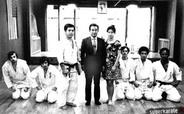 Тадаши Накамура в доджо в Бруклинской Академии Музыки Тадаши Накамура в доджо в Бруклинской Академии Музыки