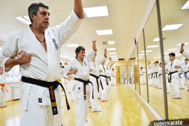 Бранч-чиф Юрий Баранов Бранч-чиф Юрий Баранов