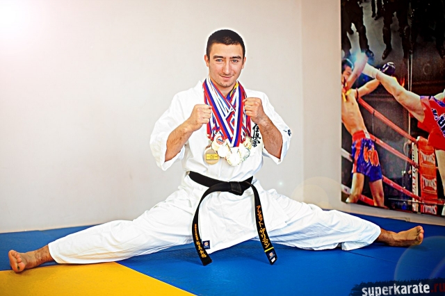 Заринян Ашот Заринян Ашот