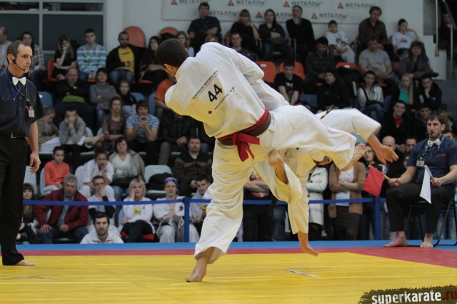 Навоян Давид - Сархошян Давид