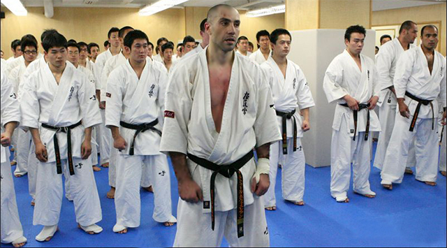 100 кумитэ Артура Ованнисяна 100 кумитэ Артура Ованнисяна