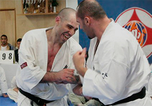 100 кумитэ за пределами человеческих возможностей