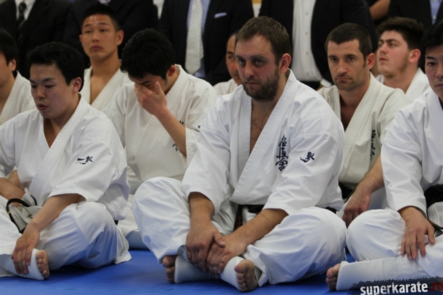 Хякунин кумитэ Тариела Николеишвили