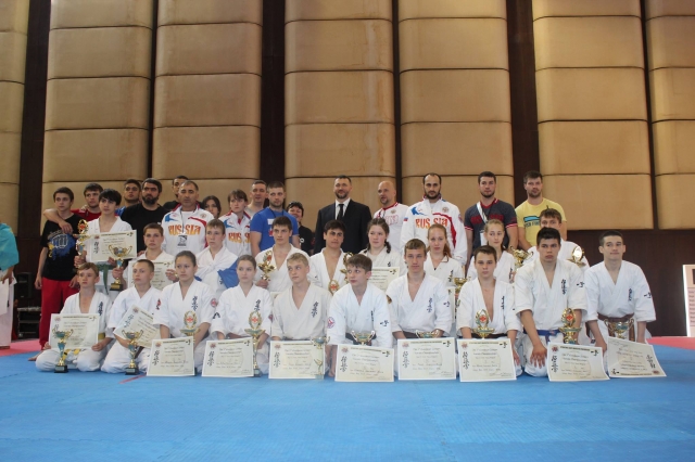 Российские призеры Первенства России по киокушинкай Российские призеры Первенства России по киокушинкай