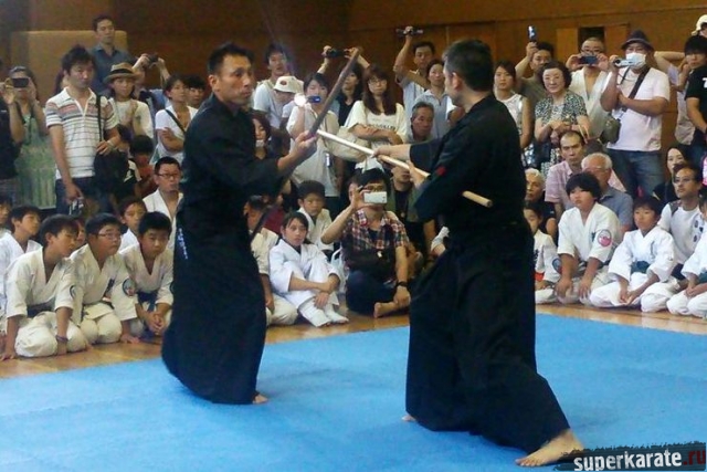 Хадзимэ Казуми и Масаёси Такаку