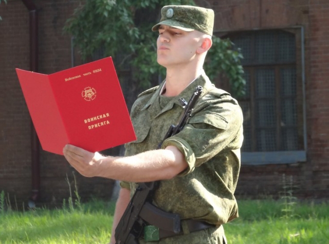 Семён Семенихин в армии