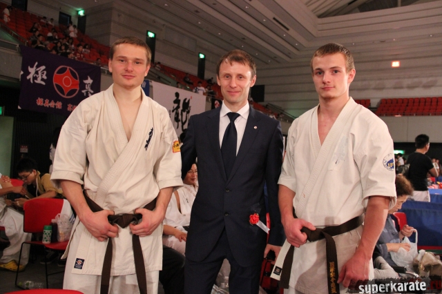 Российские учи-деси со своим руководителем Александром Крамышевым