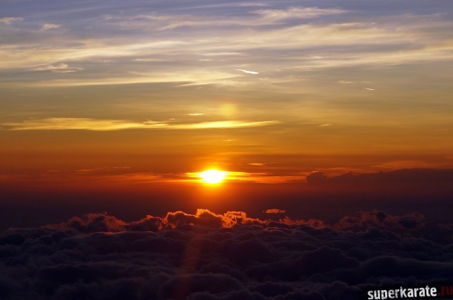 Восход солнца на Фудзи