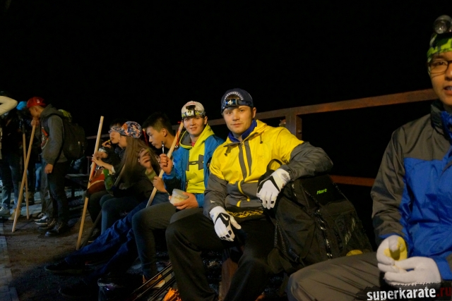 Ночь на горе Фудзи