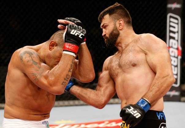 Андрей Орловский (Арловский) нокаутировал Антонио Бигфута Силва