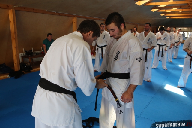 Заринян Ашот Заринян Ашот