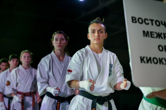 Женщины киокушина Женщины киокушина