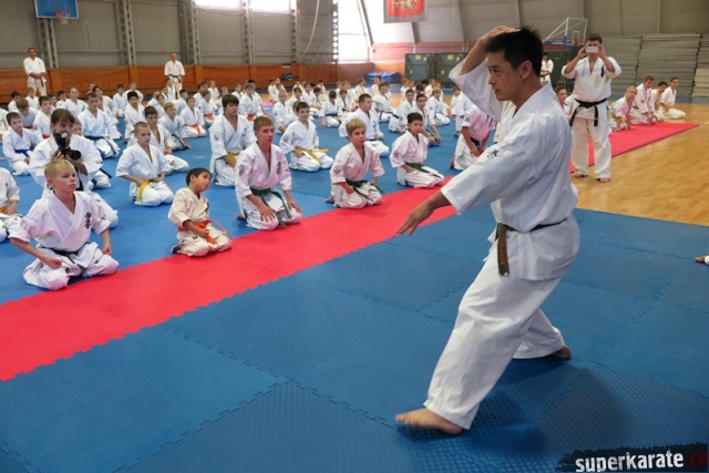 Сэнсей Ито Шин Сэнсей Ито Шин