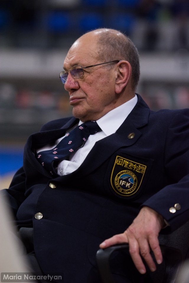 Стив Арнейл