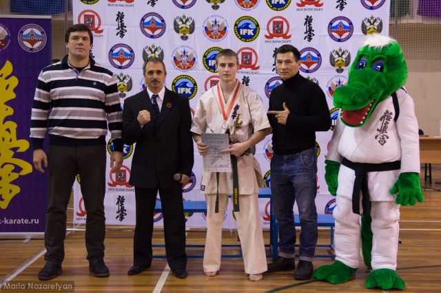 Игорь Пеплов и Бату Хасиков приняли участие в награждении Игорь Пеплов и Бату Хасиков приняли участие в награждении