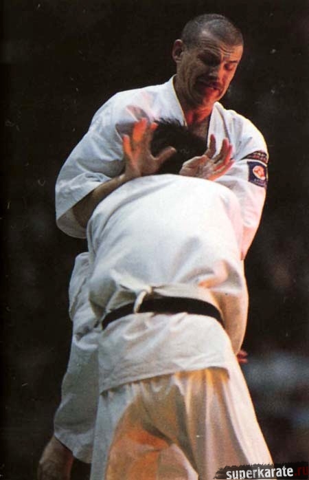 Валерий Пукас в атаке (Киев 1990)