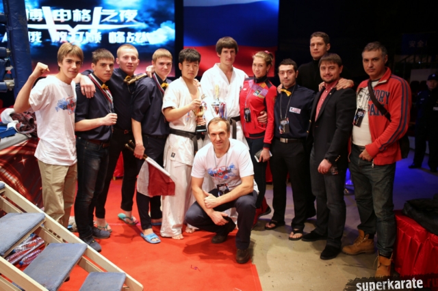 Представители российской и китайской команды по Киокушин Профи Представители российской и китайской команды по Киокушин Профи