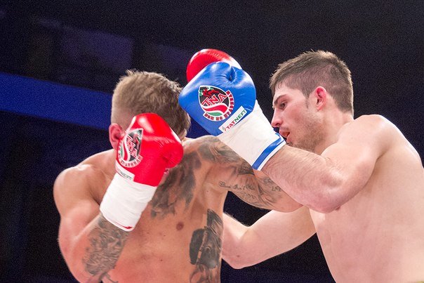 Сергей Браун в атаке Сергей Браун в атаке