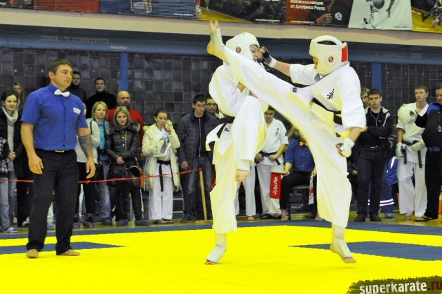 Бой каратистов Бой каратистов