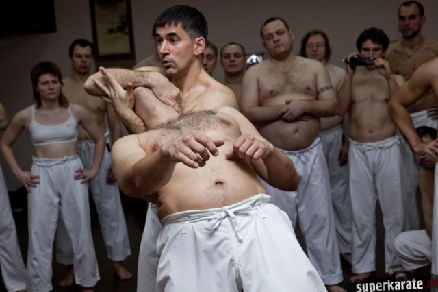 Взаимодействие с противником в традиционном каратэ