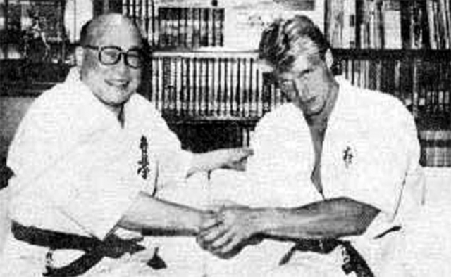 Масутацу Ояма и Дольф Лундгрен Масутацу Ояма и Дольф Лундгрен