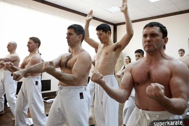 Тренировка каратэ Тренировка каратэ