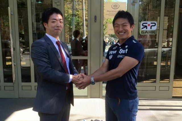 Фудзии Юскэ работает в ЯР-банке