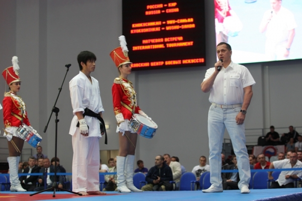 Юрий Петрович Трутнев открыл матчевую встречу Ушу Саньда - Киокусинкай каратэ