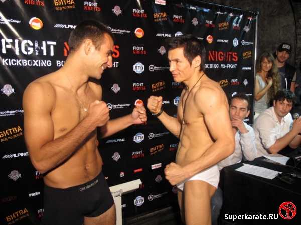 Рикардо Фернандес и Бату Хасиков проведут бой за Чемпионский пояс