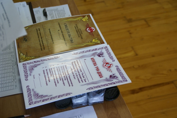 Девушки учи-деши