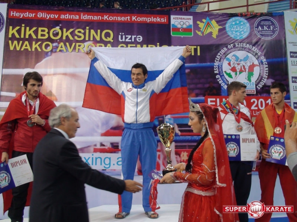 Бату Хасиков Чемпион Европы по кикбоксингу
