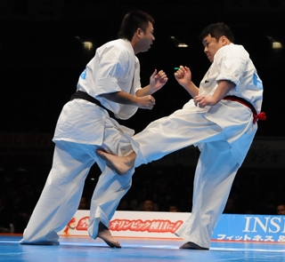 Чемпион мира Такаюки Цукагоши