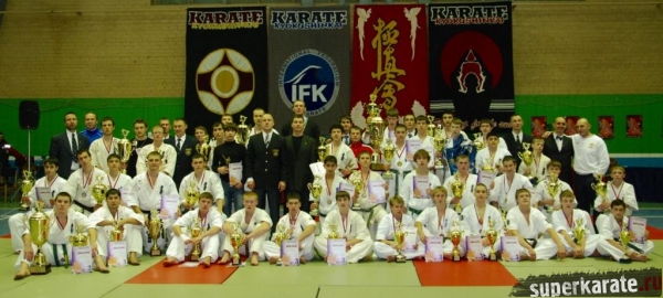 Призеры и победители Кубка Урала по кекусинкай каратэ