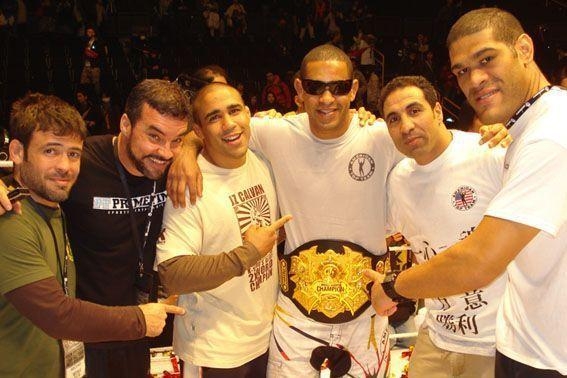 Гесиас Кавалканте, Хорхе Сантьяго, Антонио Силва - теперь уже бывшие бойцы АТТ Гесиас Кавалканте, Хорхе Сантьяго, Антонио Силва - теперь уже бывшие бойцы АТТ