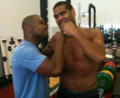 Рашад Эванс и Антонио Силва Рашад Эванс и Антонио Силва