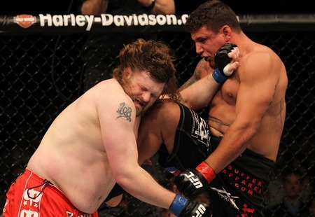 Рой Нелсон и Фрэнк Мир на UFC 130