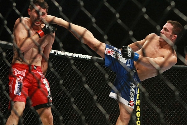 Карлос Кондит и Джейк Элленбергер Карлос Кондит и Джейк Элленбергер