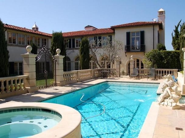 Новый дом чемпиона UFC в Лос-Анжелесе Новый дом чемпиона UFC в Лос-Анжелесе