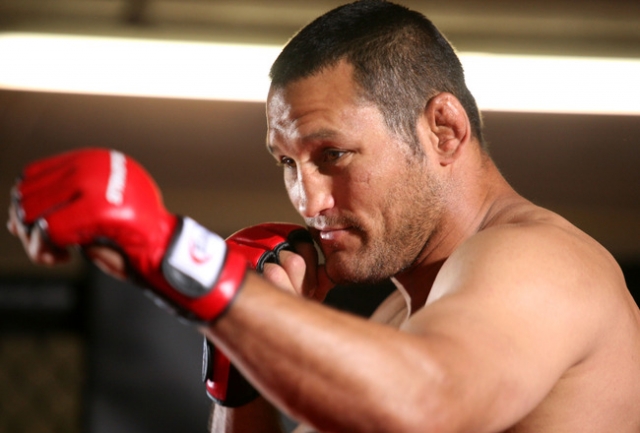 Дэн Хендерсон