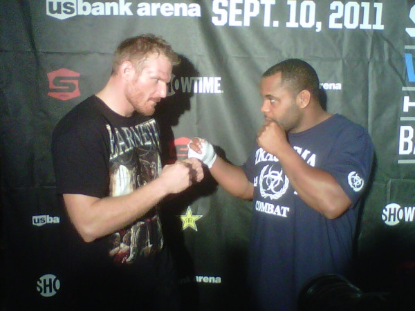 Финалисты Strikeforce GP Джош Барнетт и Дэниэл Кормье