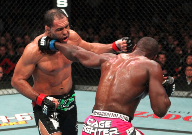 Антонио Рожериу Ногейра vs. Фил Дэвис