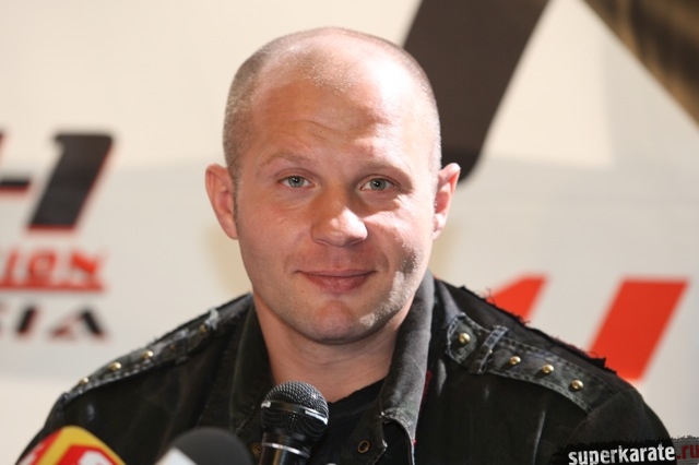 Федор Емельяненко нокаутировал Сатоши Ишии