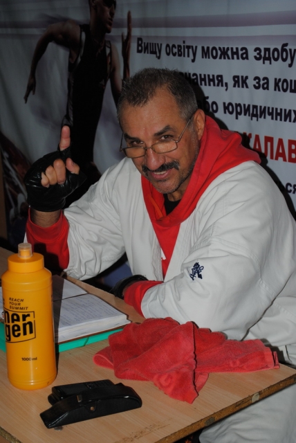 школа Шихана Всеволодова по каратэ киокушинкай в Херсоне