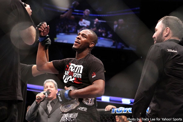 Действующий чемпион UFC Джон Джонс